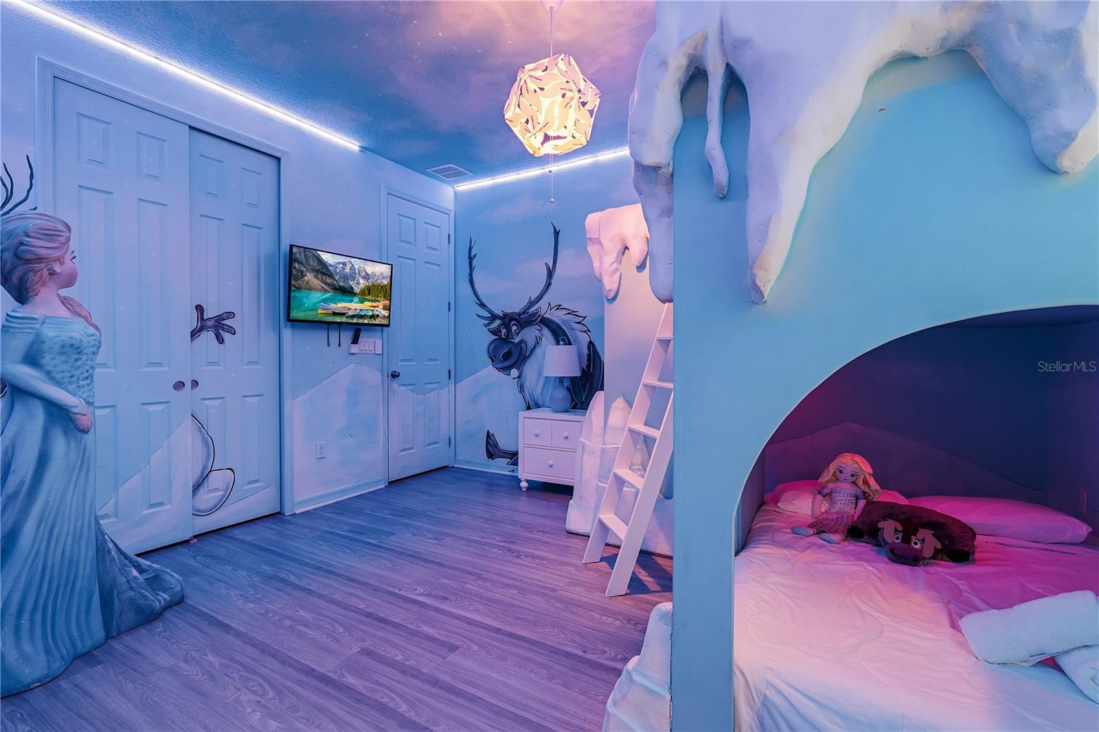 8915 TROPICAL HAVEN CT, KISSIMMEE, FL, 34747