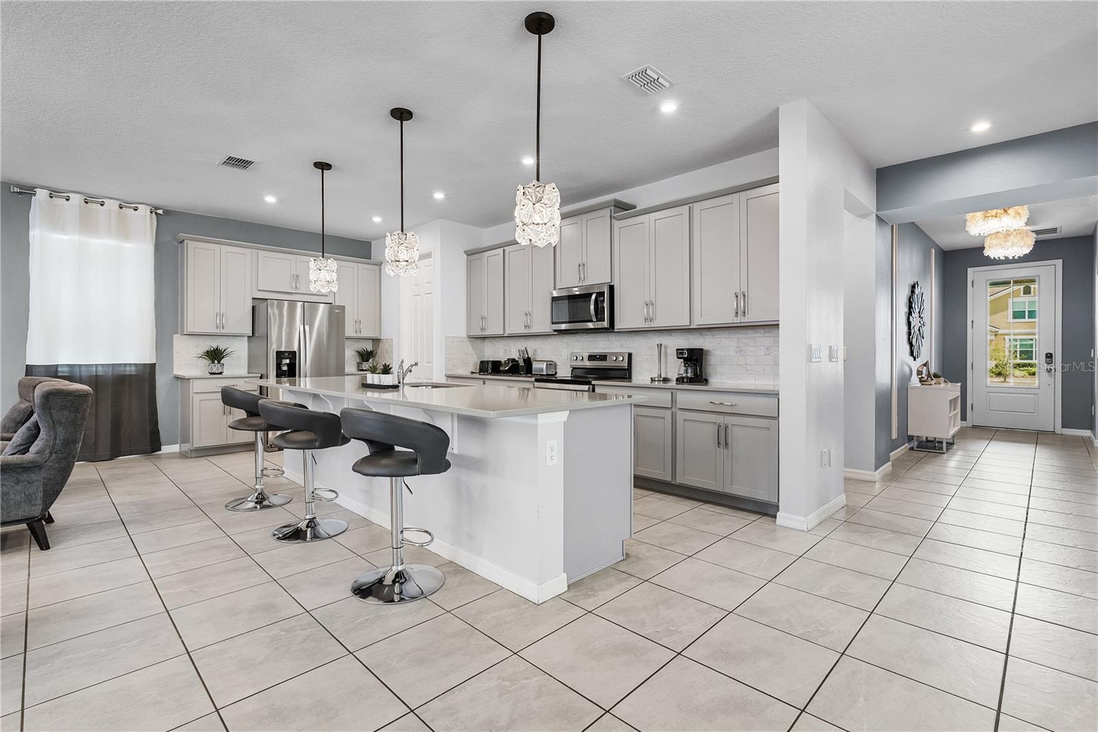 8915 TROPICAL HAVEN CT, KISSIMMEE, FL, 34747