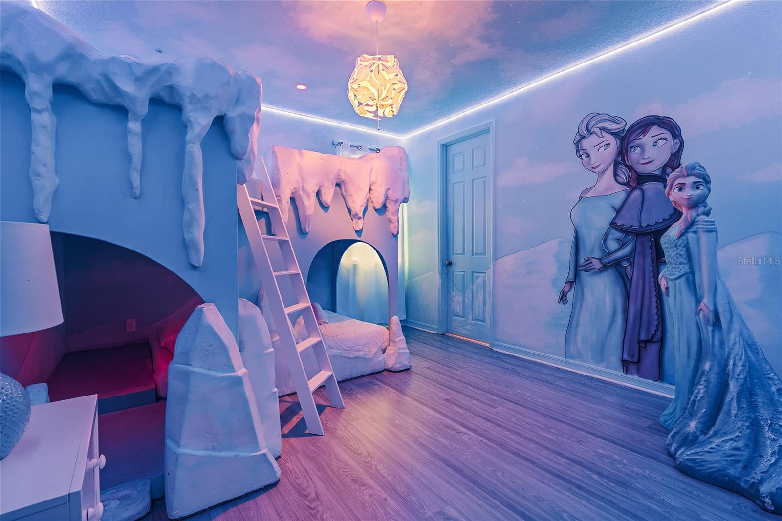 8915 TROPICAL HAVEN CT, KISSIMMEE, FL, 34747