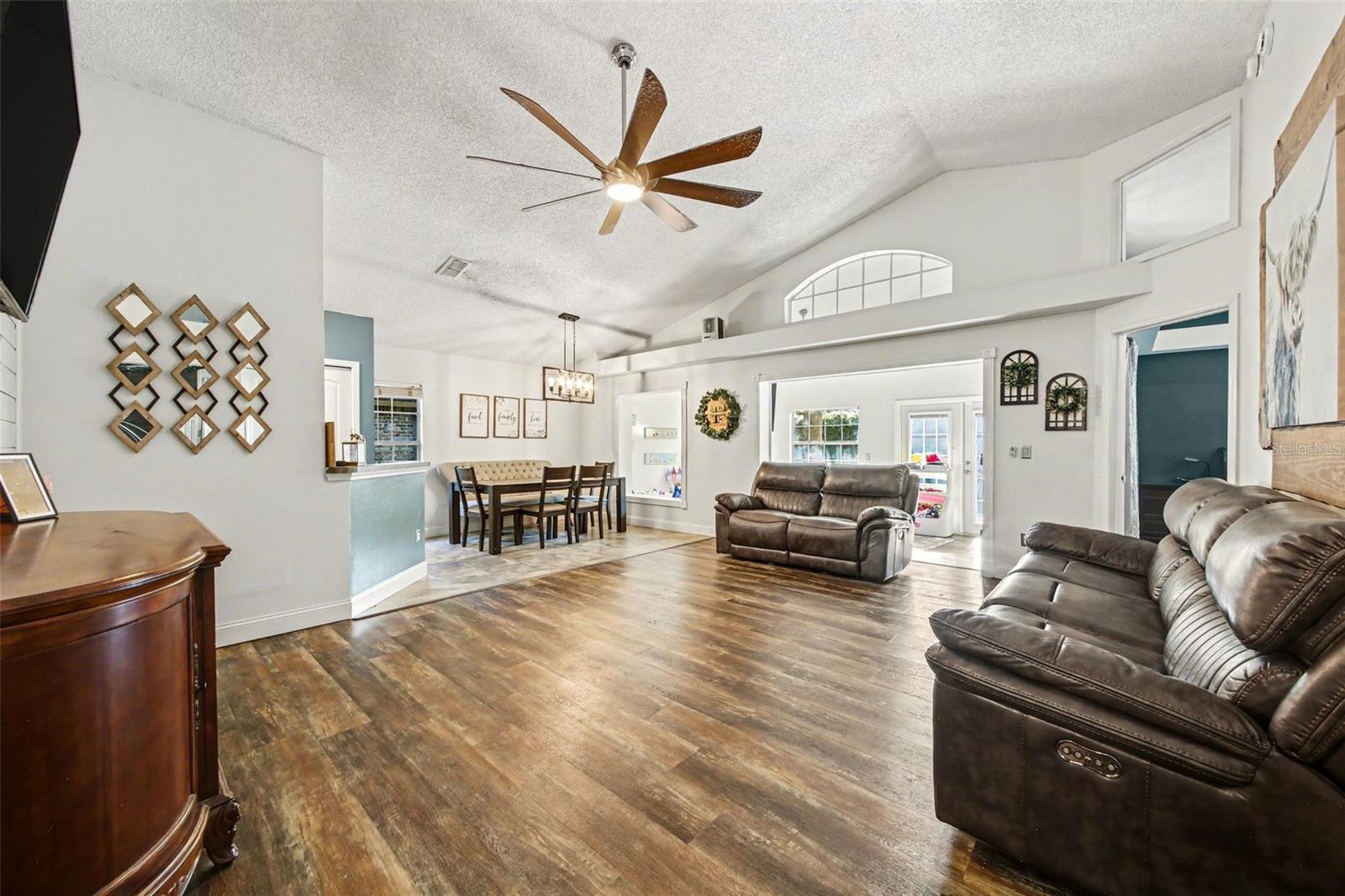 1510 ROYAL OAKS DR, APOPKA, FL, 32703