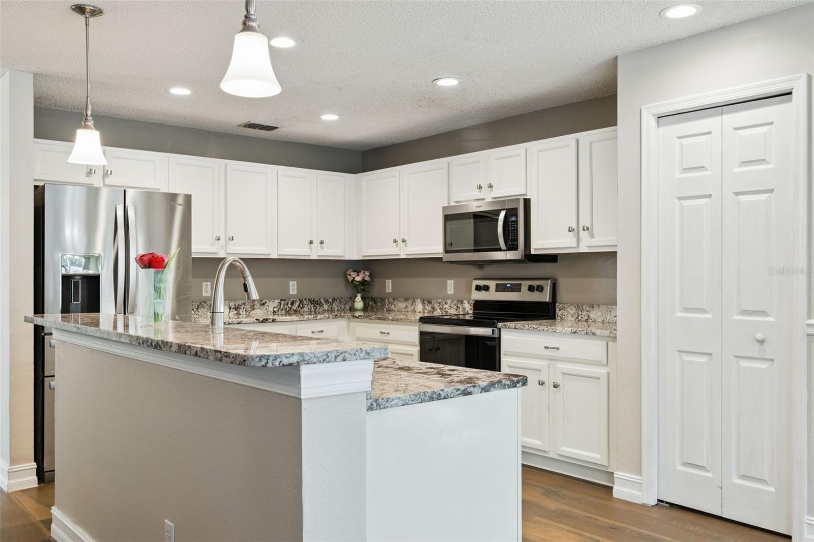 884 BELHAVEN DR, ORLANDO, FL, 32828