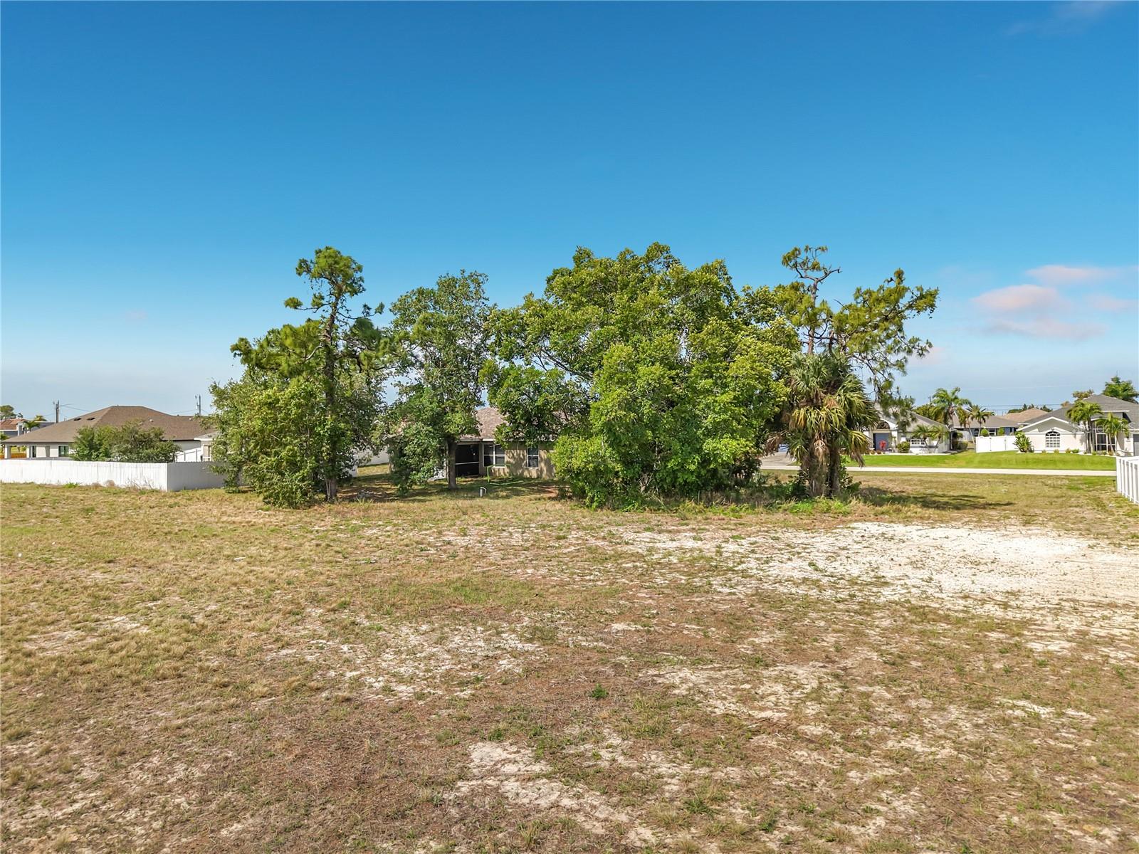 1305 SW 8TH PL, CAPE CORAL, FL, 33991