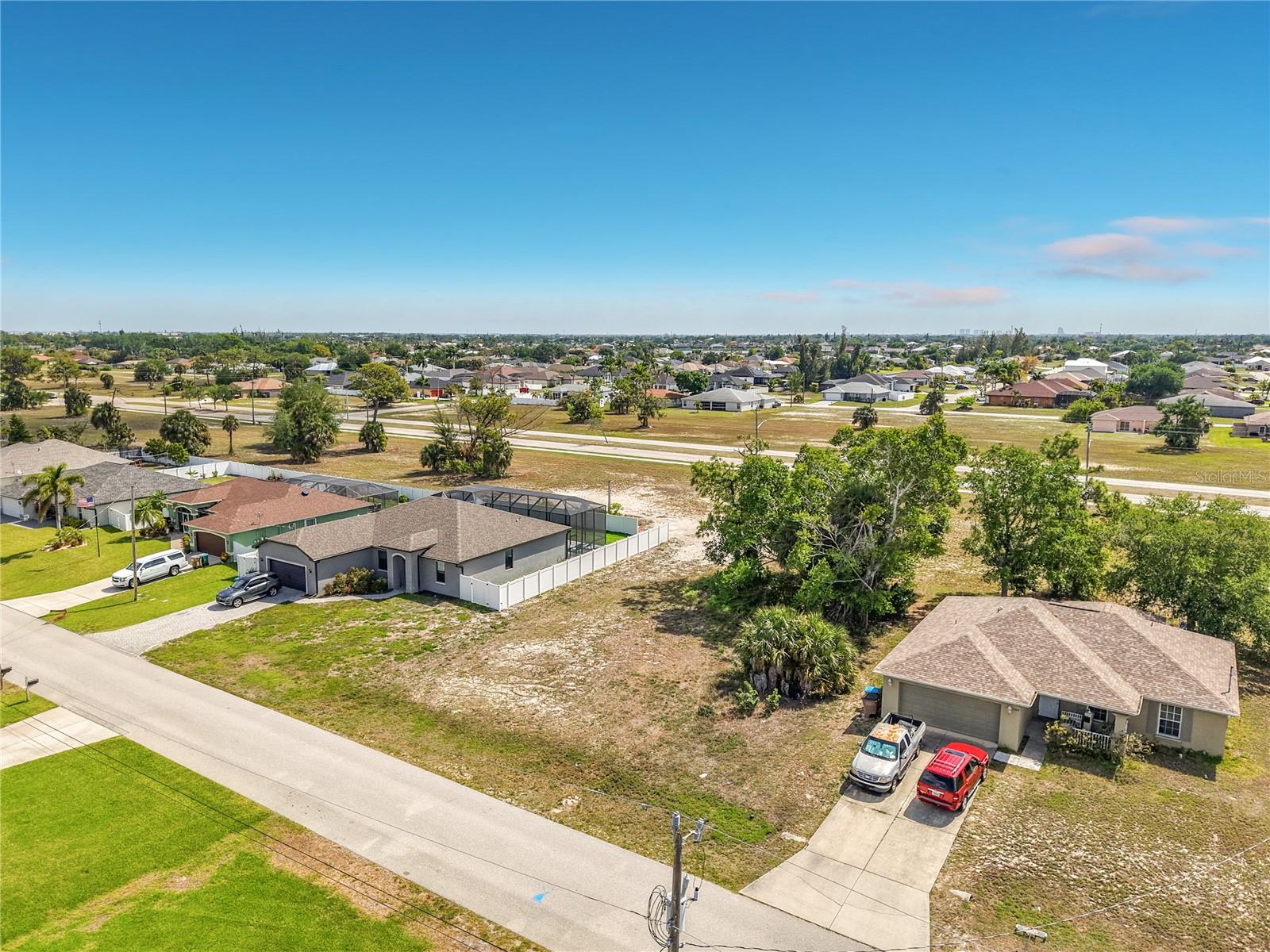 1305 SW 8TH PL, CAPE CORAL, FL, 33991