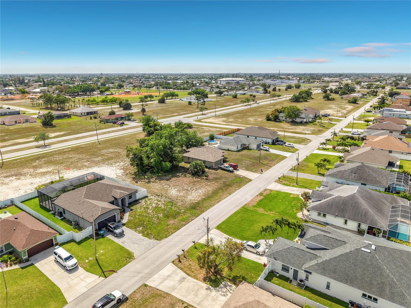 1305 SW 8TH PL, CAPE CORAL, FL, 33991