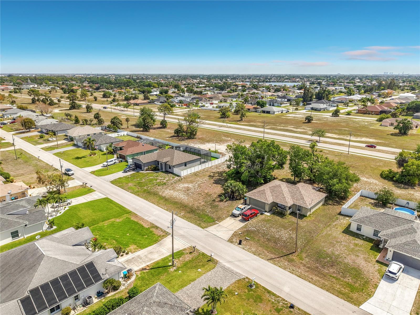 1305 SW 8TH PL, CAPE CORAL, FL, 33991