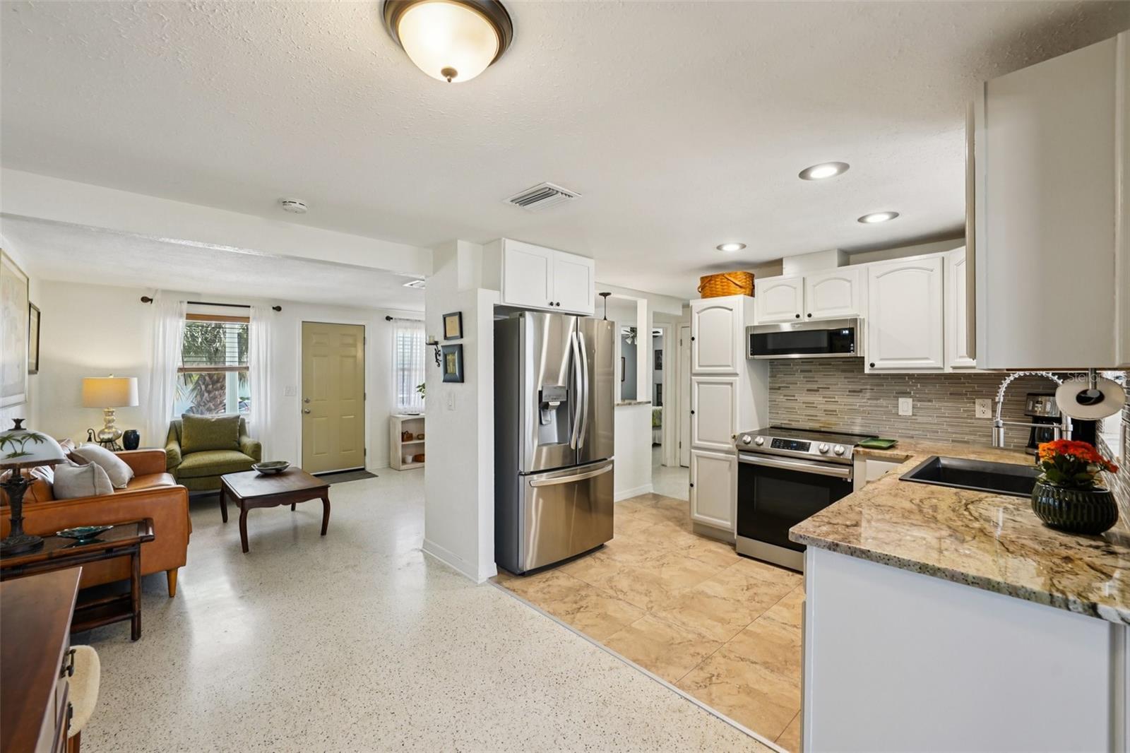 4201 BEACON SQUARE DR, HOLIDAY, FL, 34691