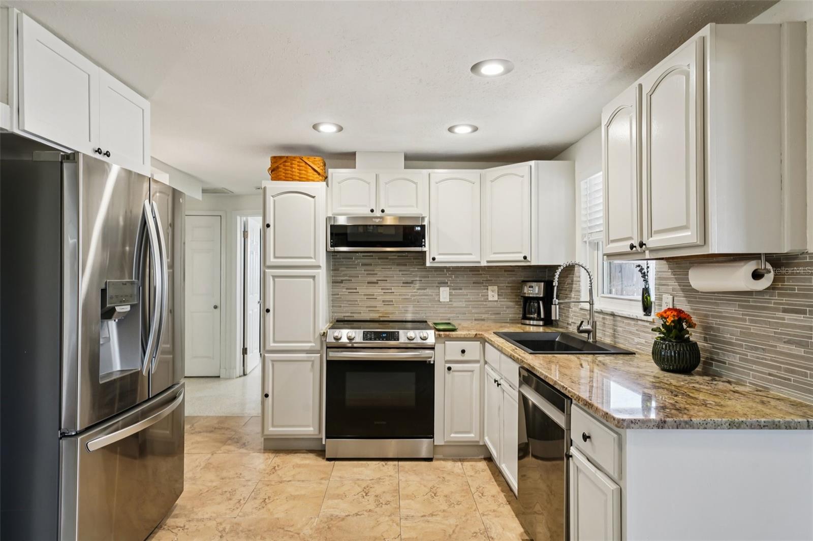 4201 BEACON SQUARE DR, HOLIDAY, FL, 34691