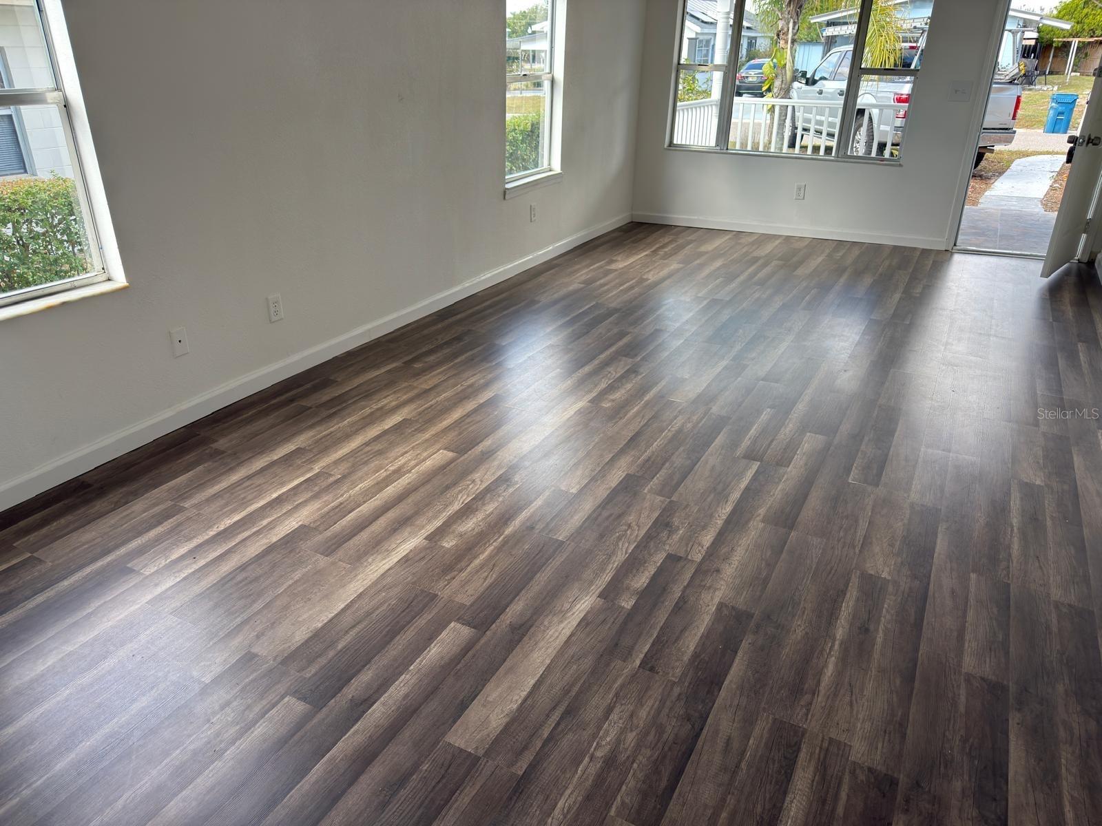 323 DORSETT AVE, LAKE WALES, FL, 33853