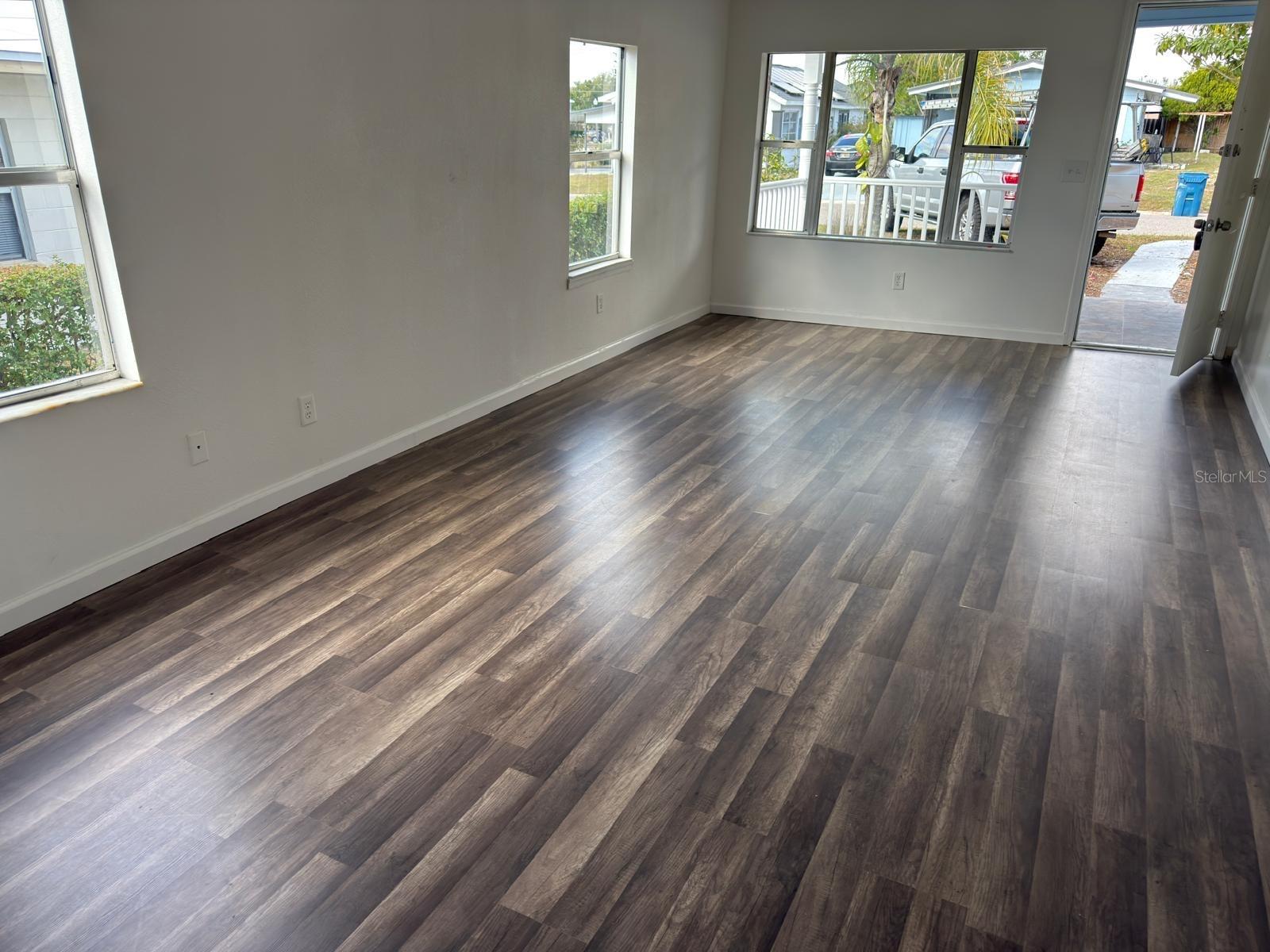 323 DORSETT AVE, LAKE WALES, FL, 33853