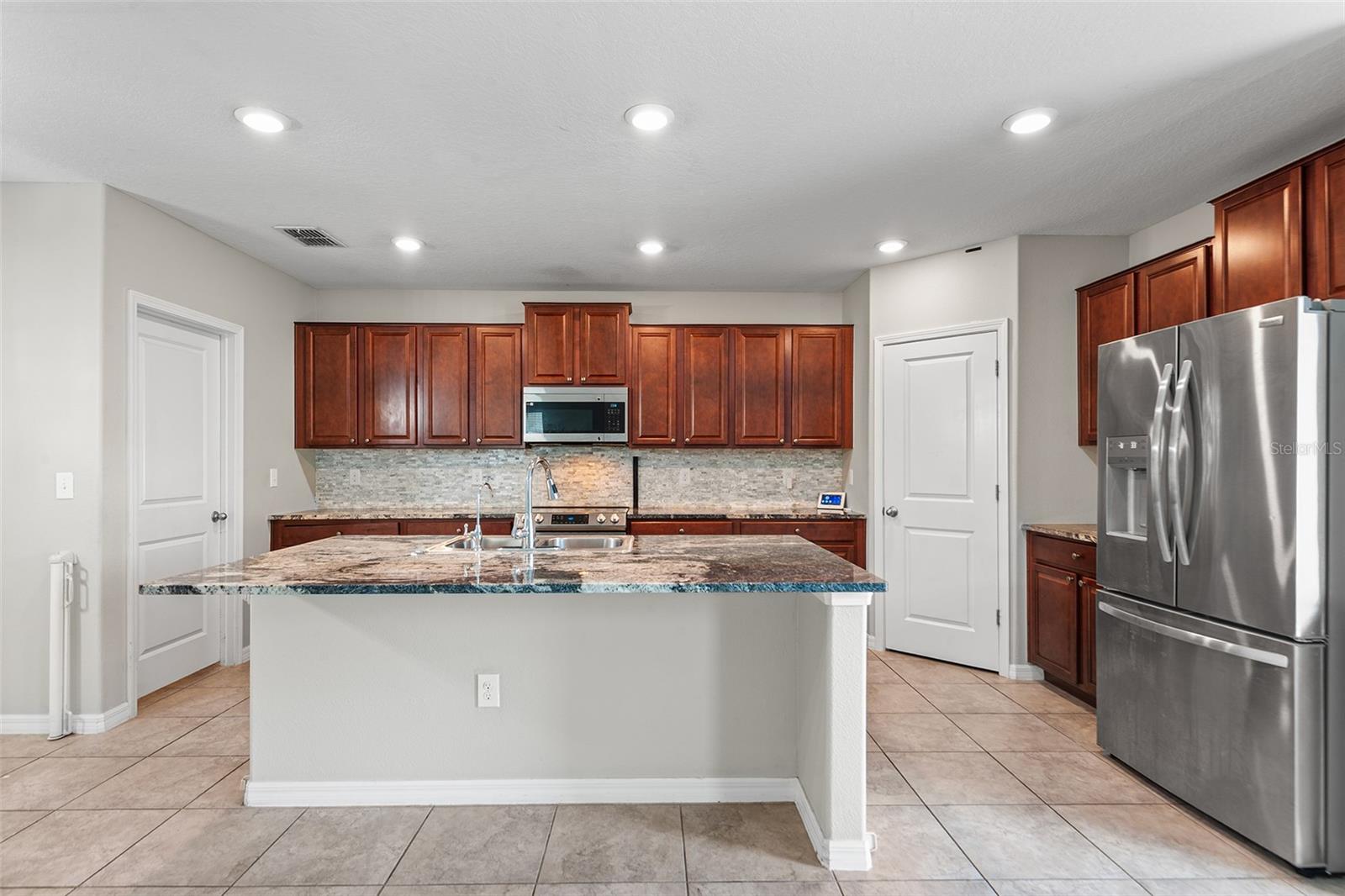 11201 HUDSON HILLS LN, RIVERVIEW, FL, 33579