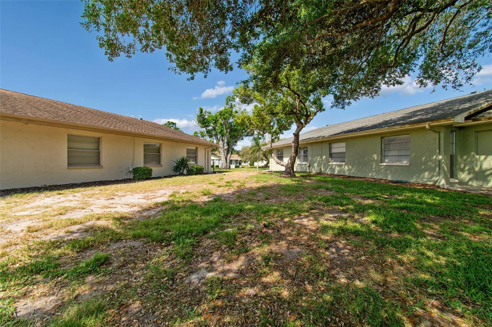 1904 CANTERBURY LN #5, SUN CITY CENTER, FL, 33573