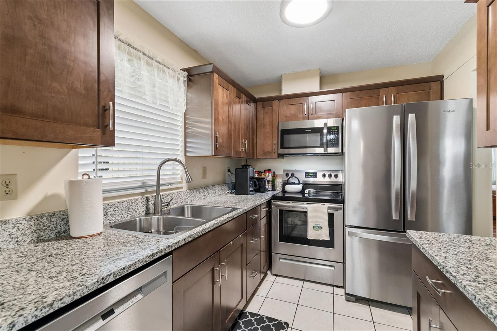 1904 CANTERBURY LN #5, SUN CITY CENTER, FL, 33573