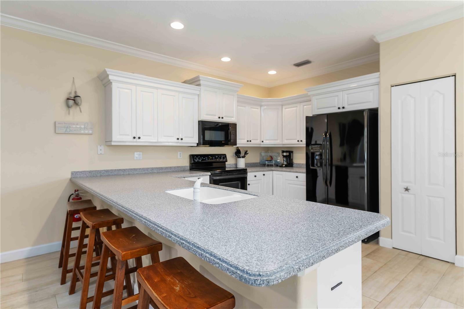 215 81ST ST, HOLMES BEACH, FL, 34217