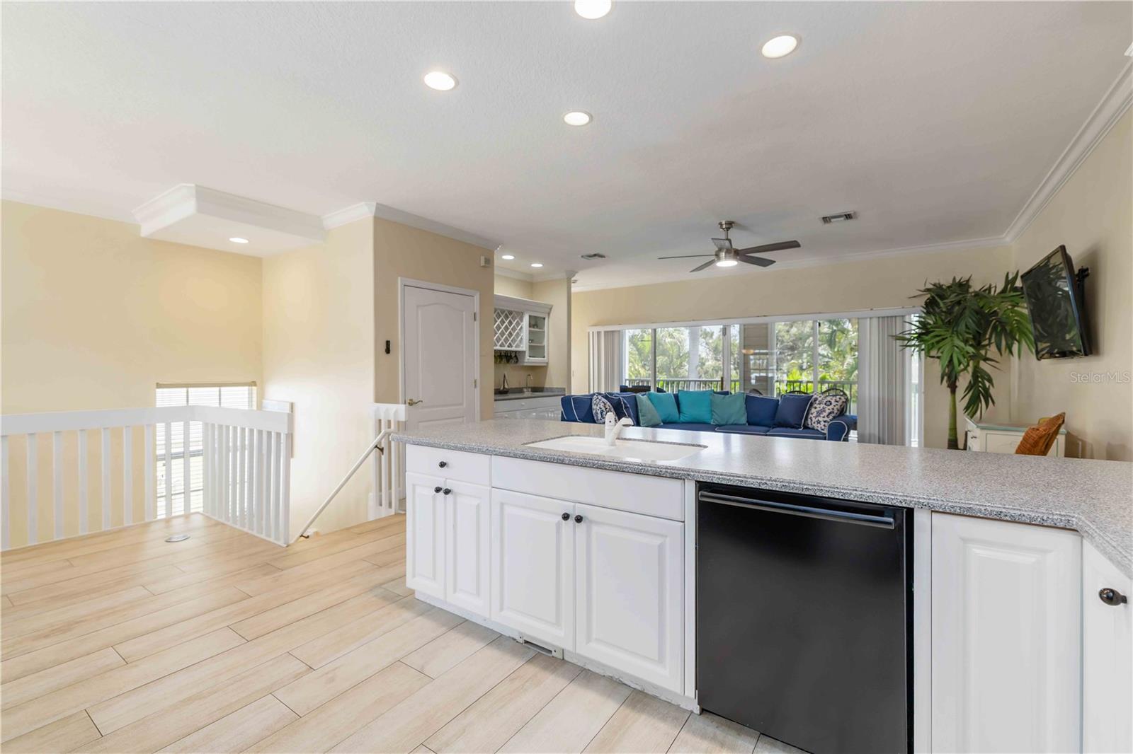 215 81ST ST, HOLMES BEACH, FL, 34217