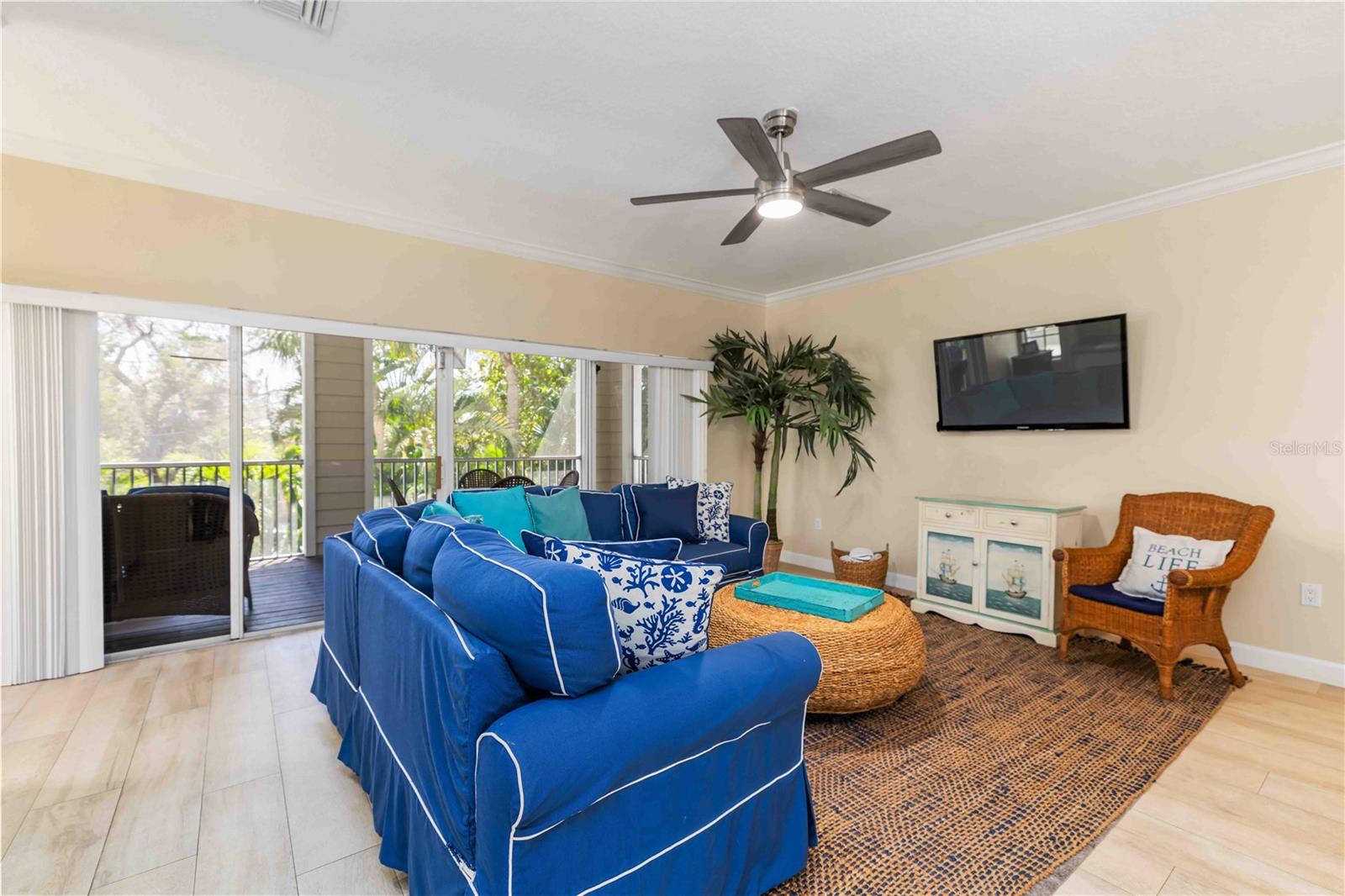 215 81ST ST, HOLMES BEACH, FL, 34217