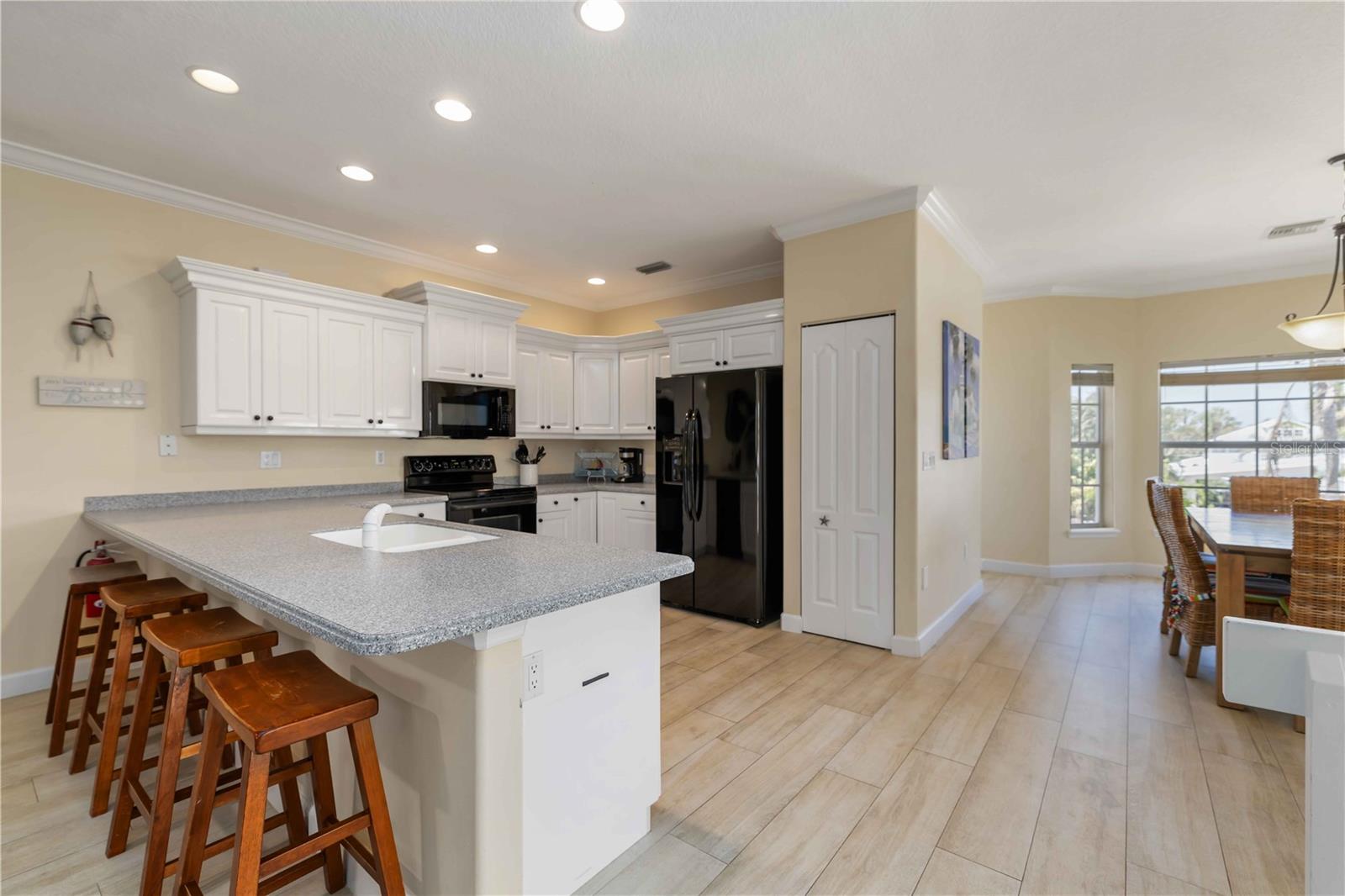 215 81ST ST, HOLMES BEACH, FL, 34217