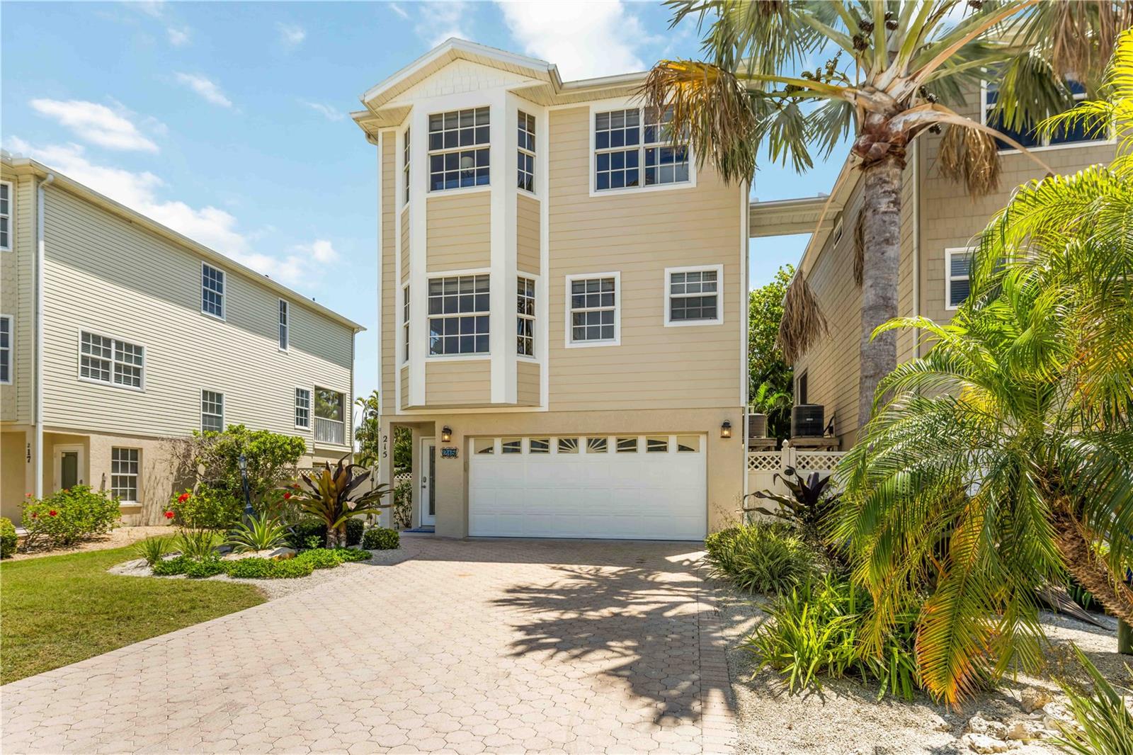215 81ST ST, HOLMES BEACH, FL, 34217