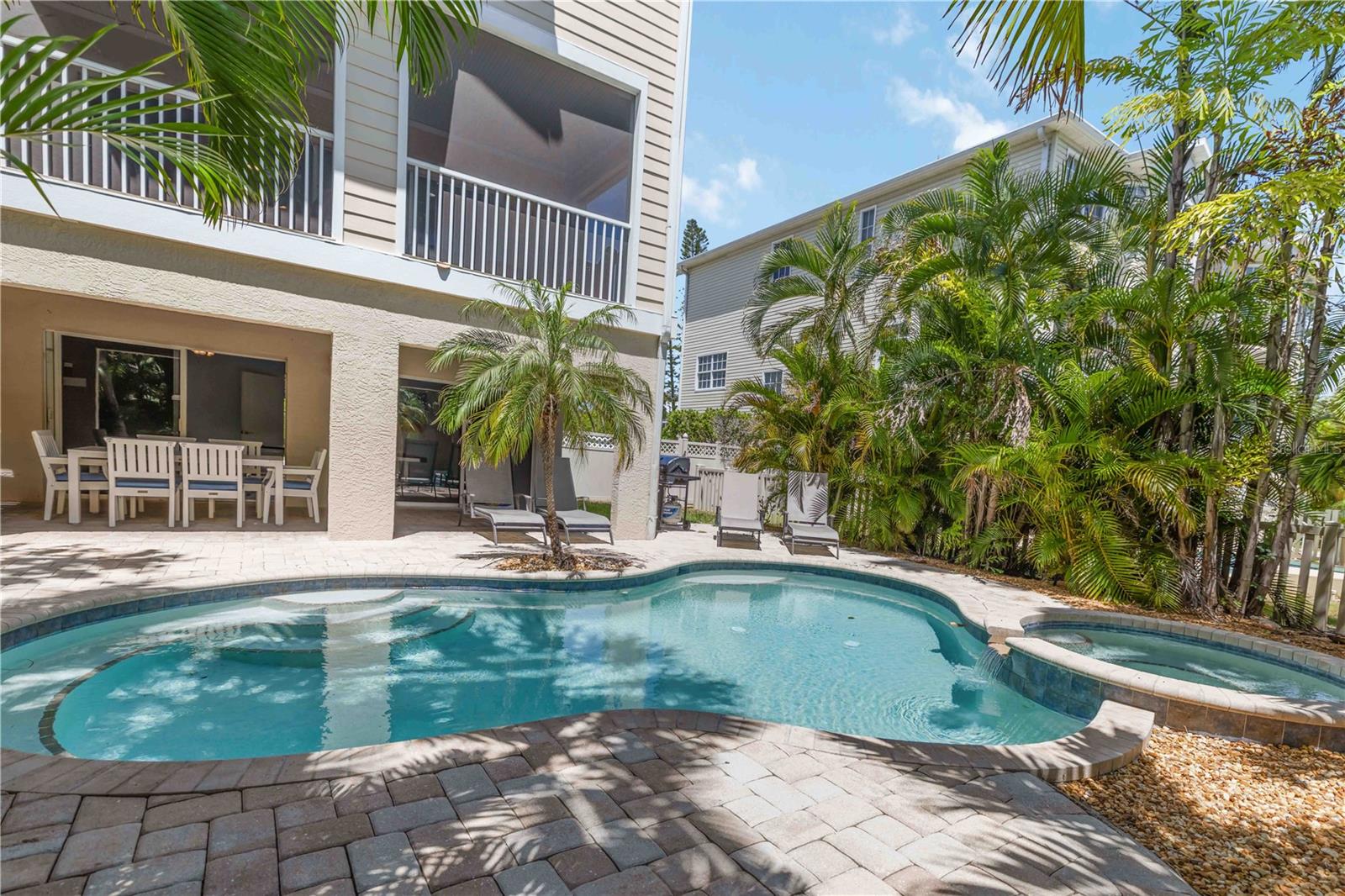 215 81ST ST, HOLMES BEACH, FL, 34217