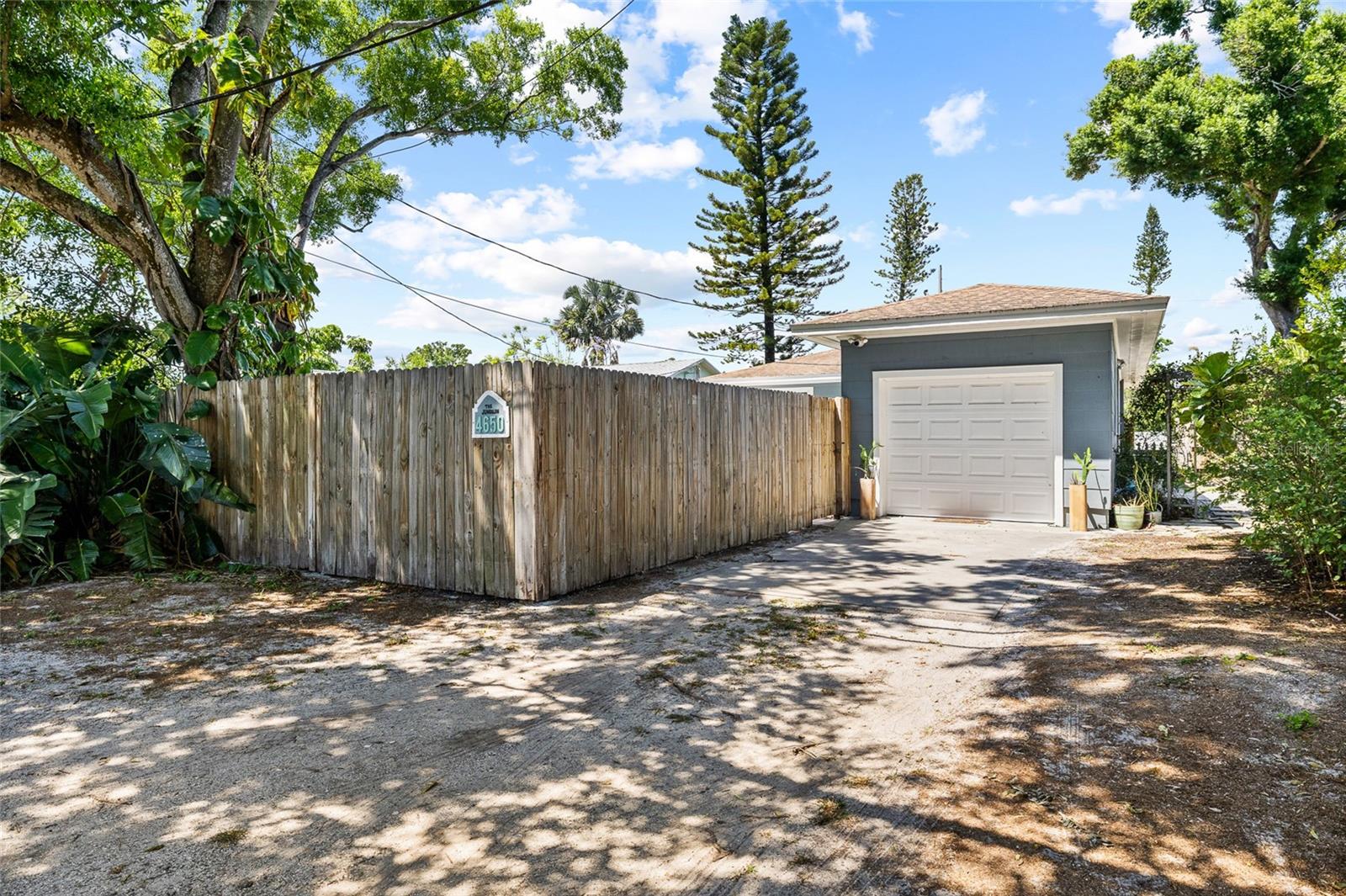 4650 2ND AVE S, ST PETERSBURG, FL, 33711