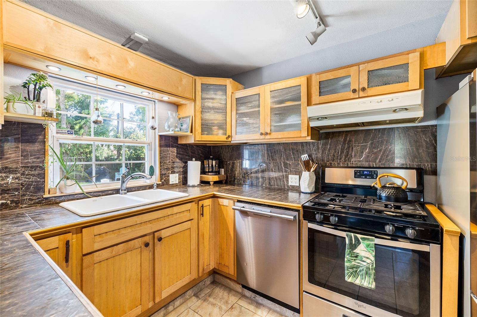 4650 2ND AVE S, ST PETERSBURG, FL, 33711