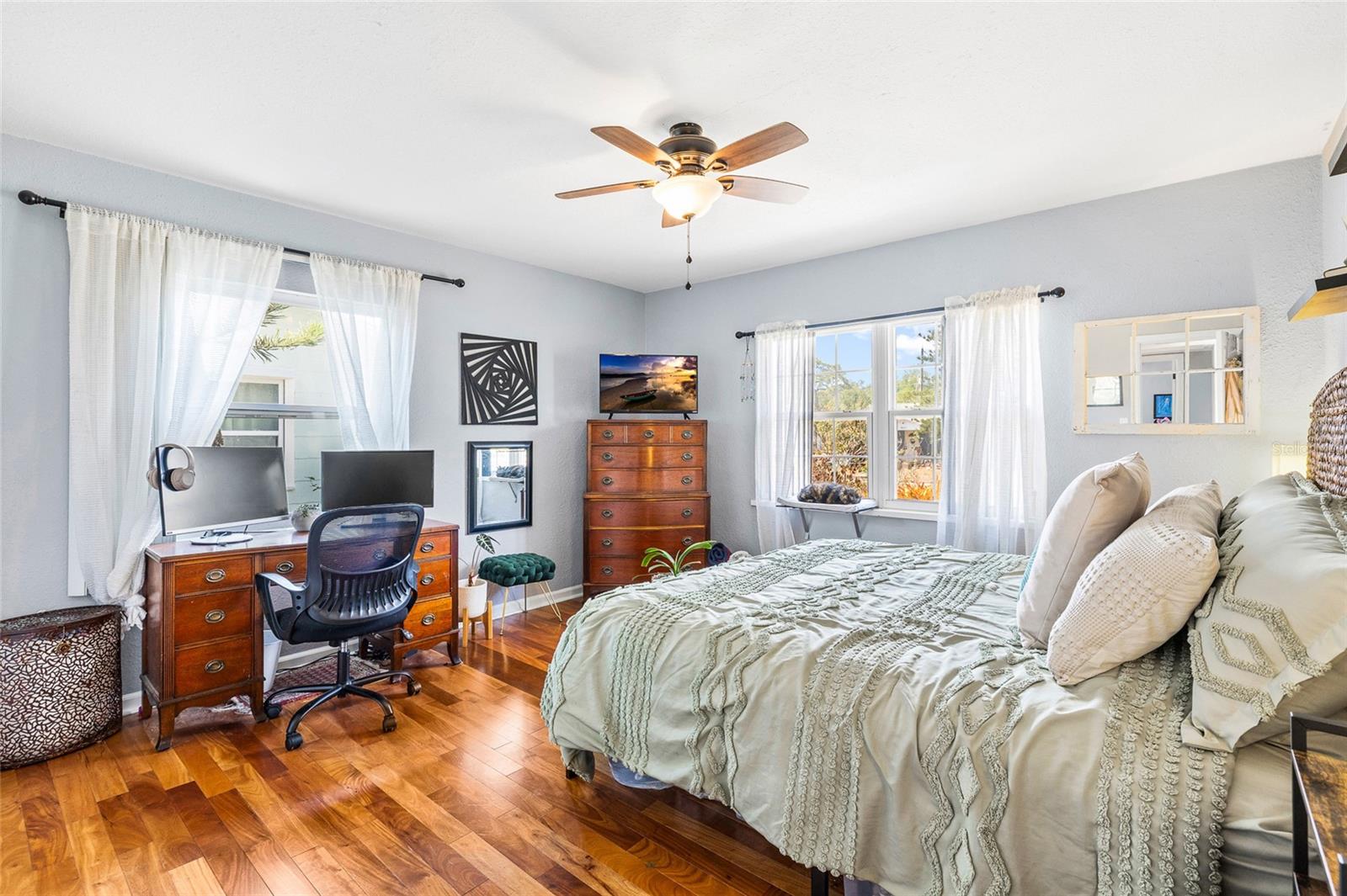 4650 2ND AVE S, ST PETERSBURG, FL, 33711