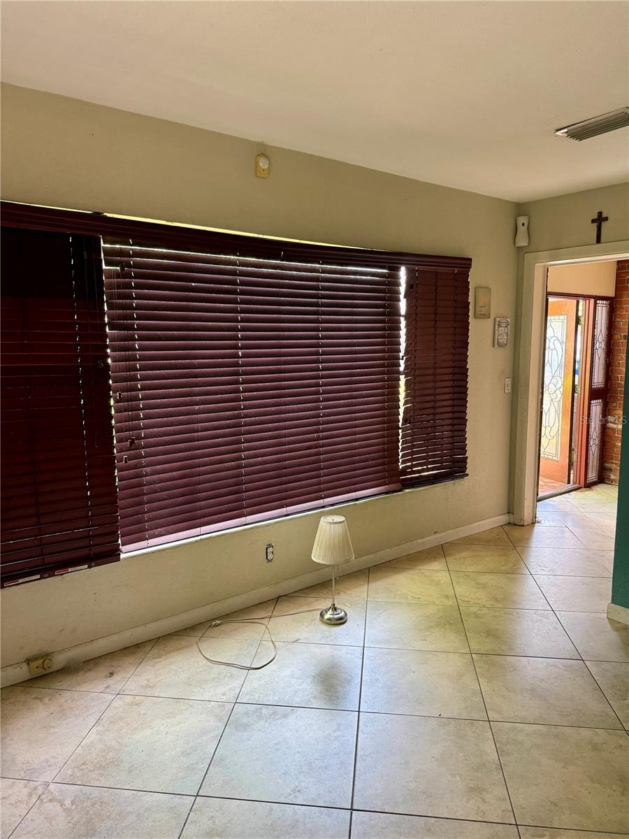 3018 W AILEEN ST, TAMPA, FL, 33607