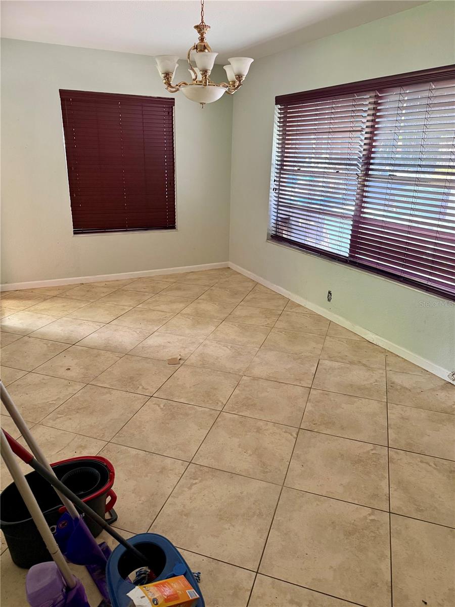 3018 W AILEEN ST, TAMPA, FL, 33607