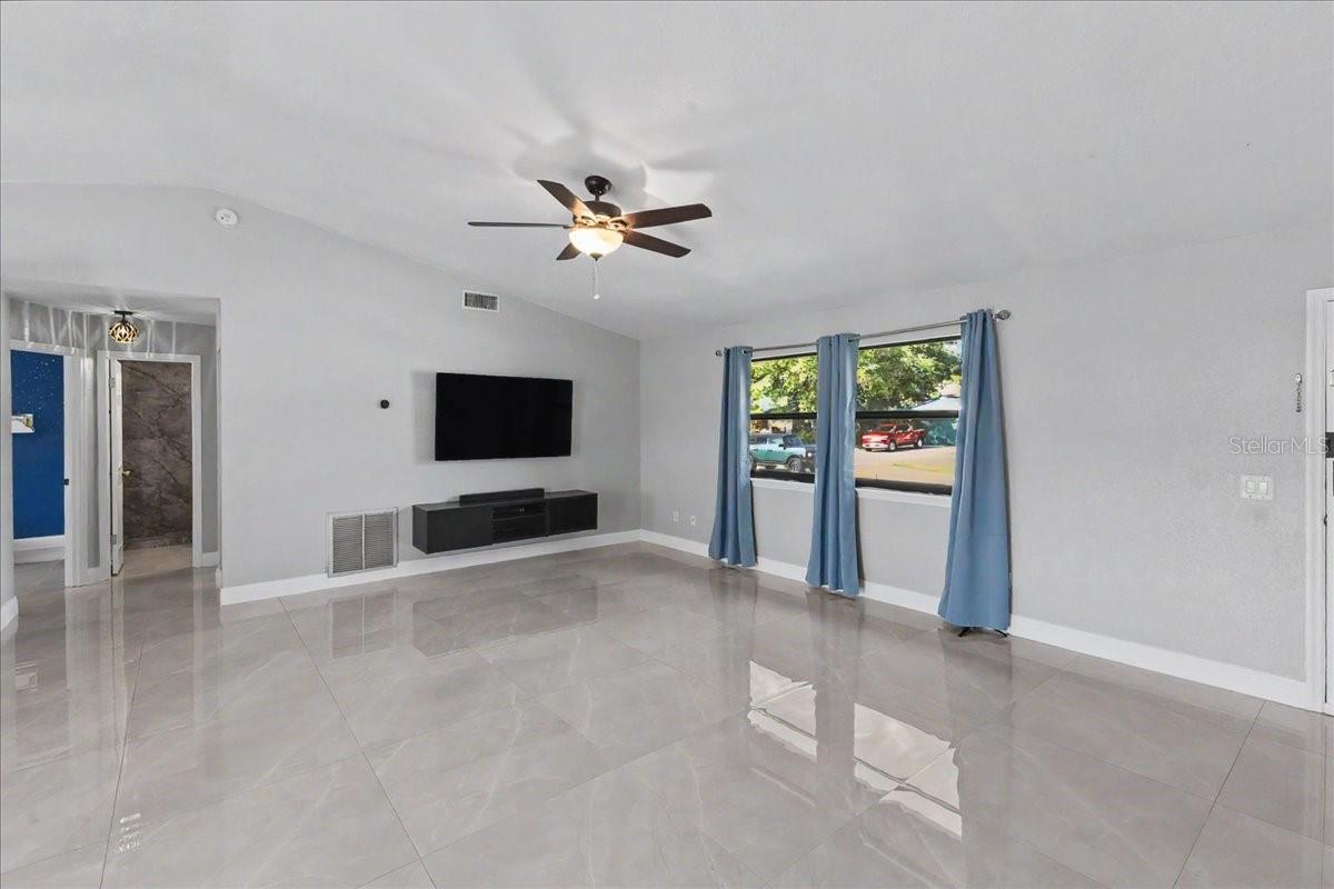 3223 TAMARIND DR, EDGEWATER, FL, 32141