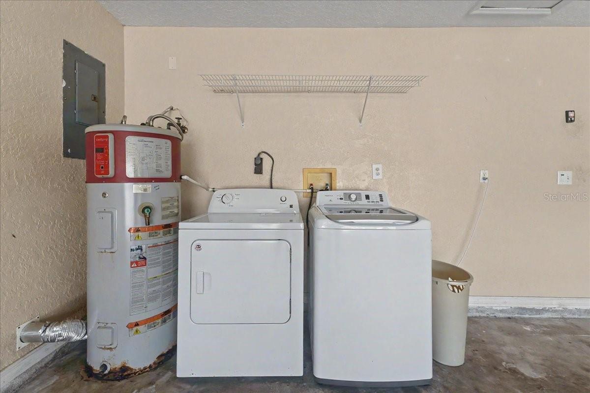 3223 TAMARIND DR, EDGEWATER, FL, 32141