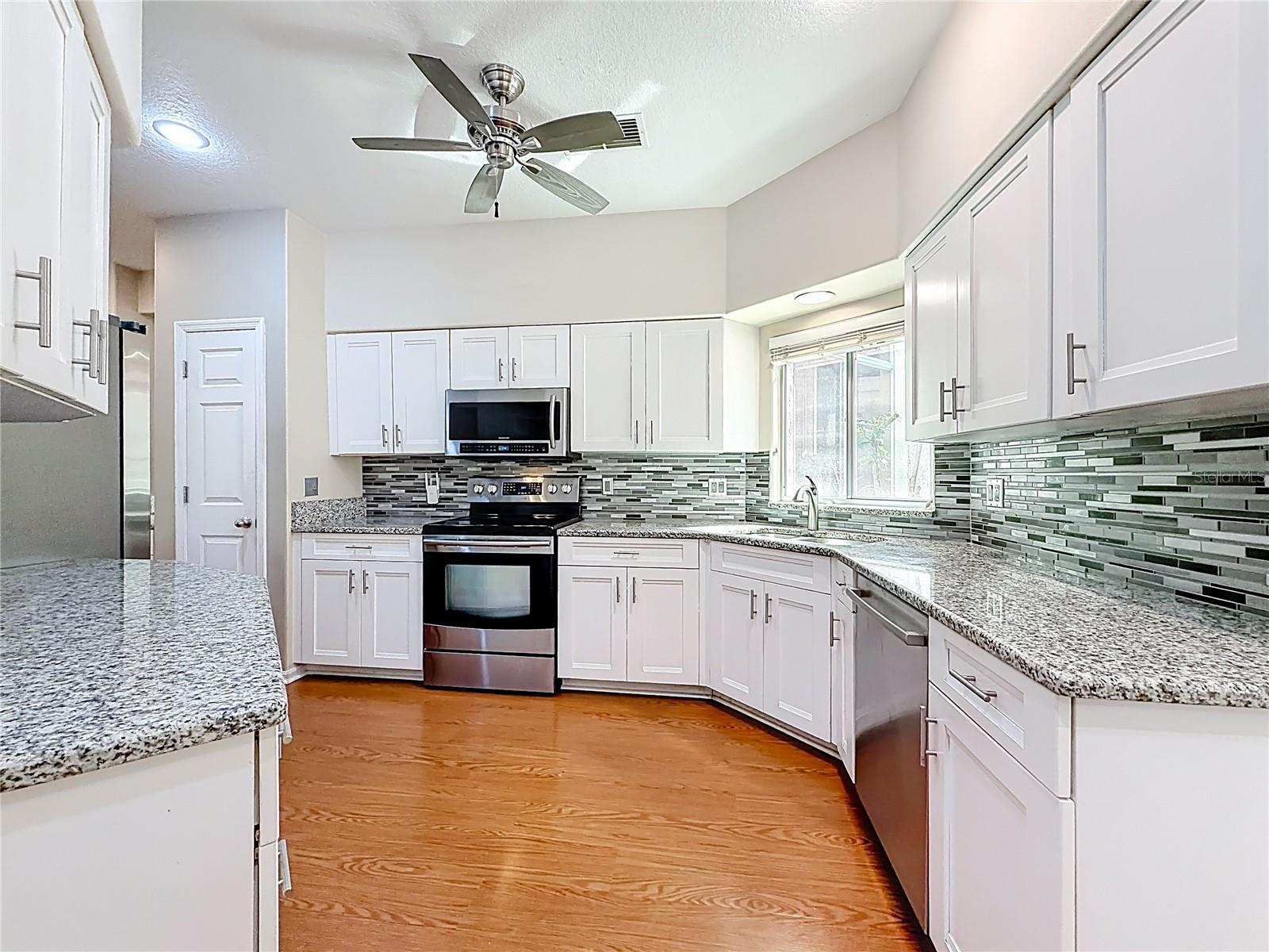 848 CREPE MYRTLE CIR, APOPKA, FL, 32712