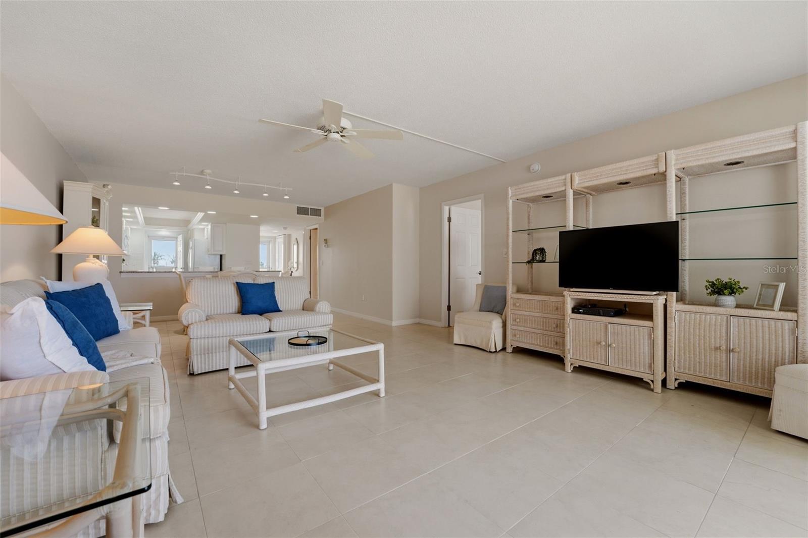 1150 TARPON CENTER DR #3D, VENICE, FL, 34285