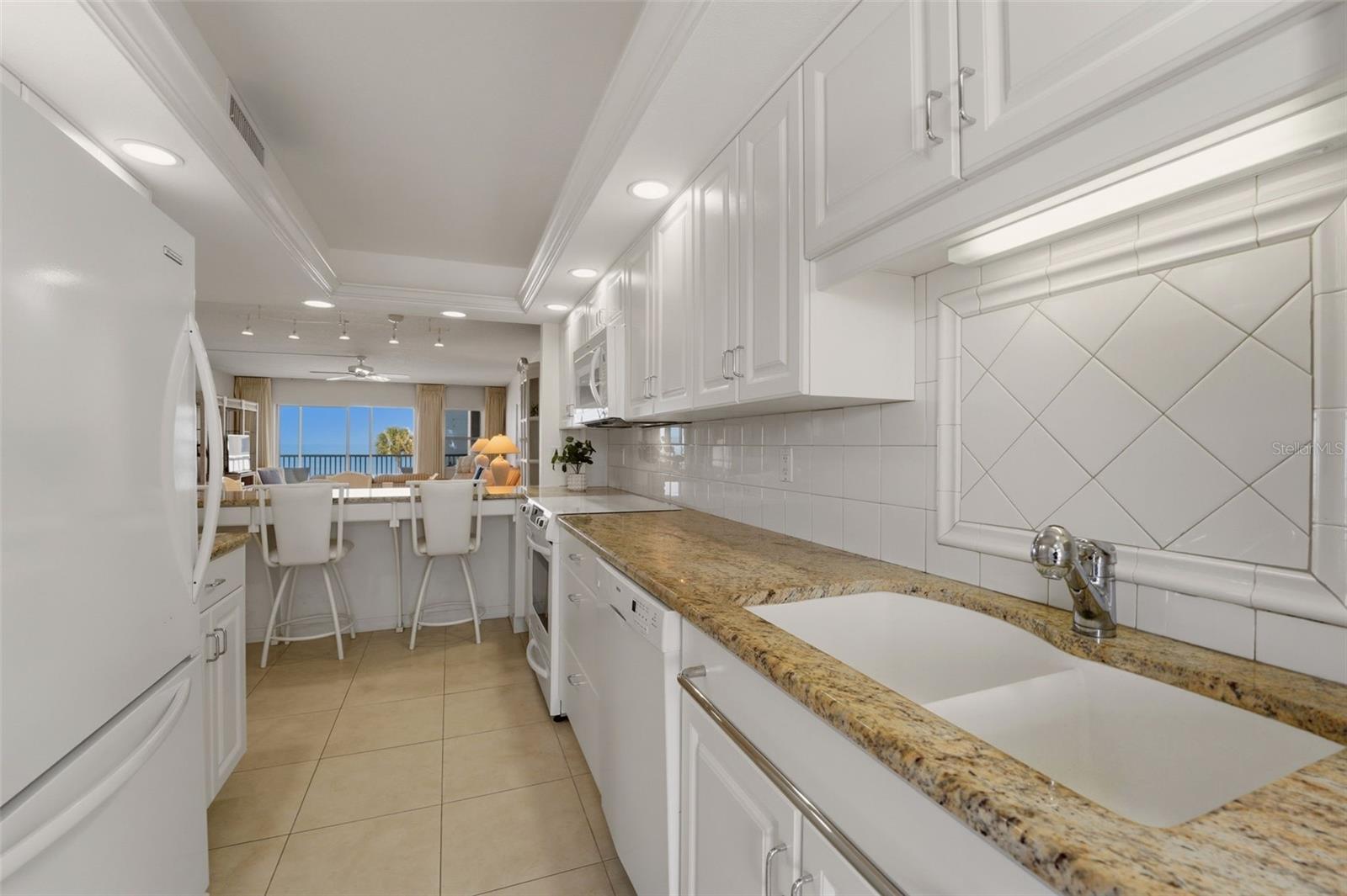 1150 TARPON CENTER DR #3D, VENICE, FL, 34285