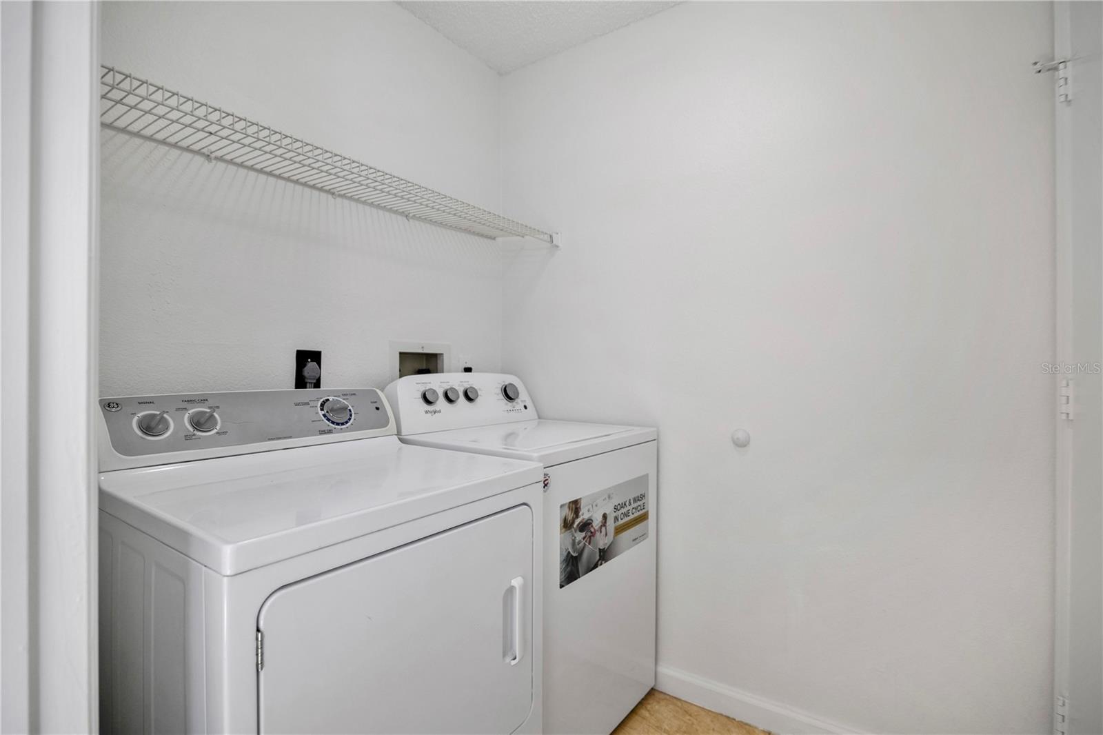 1538 AVLEIGH CIR, ORLANDO, FL, 32824