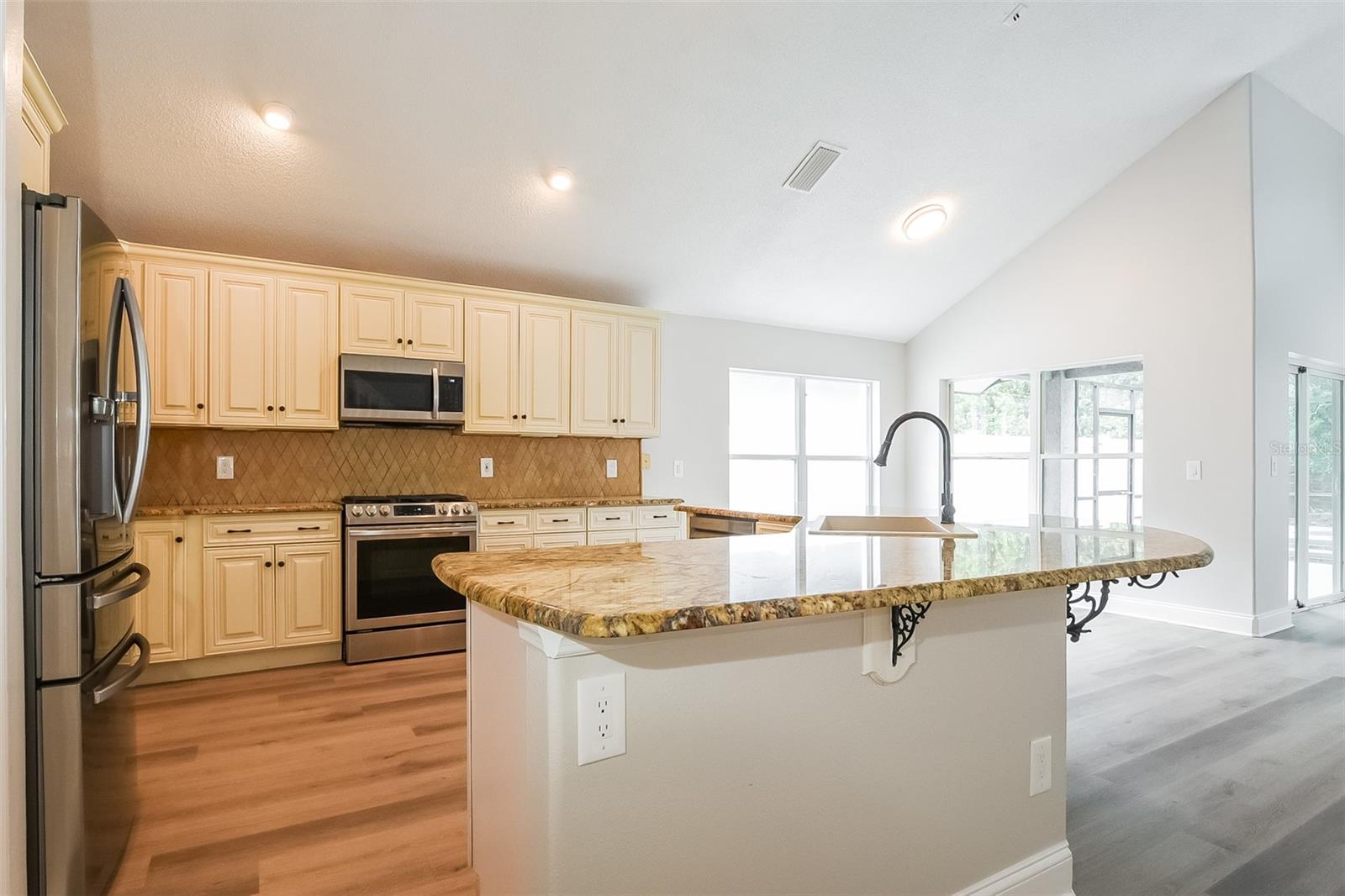 176 HANGING MOSS DR, OVIEDO, FL, 32765