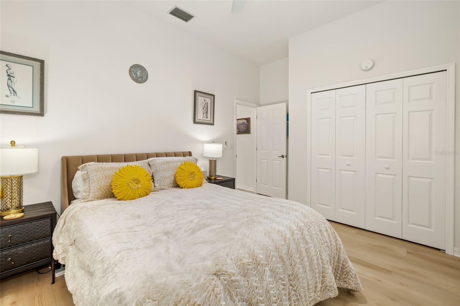 6413 GRAND POINT AVE, BRADENTON, FL, 34201