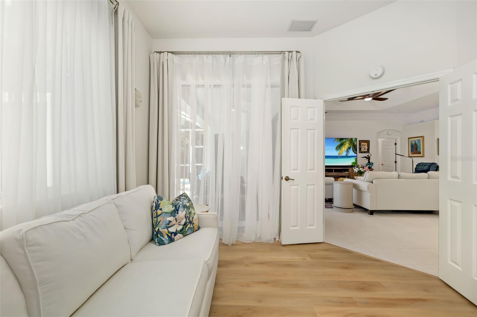 6413 GRAND POINT AVE, BRADENTON, FL, 34201