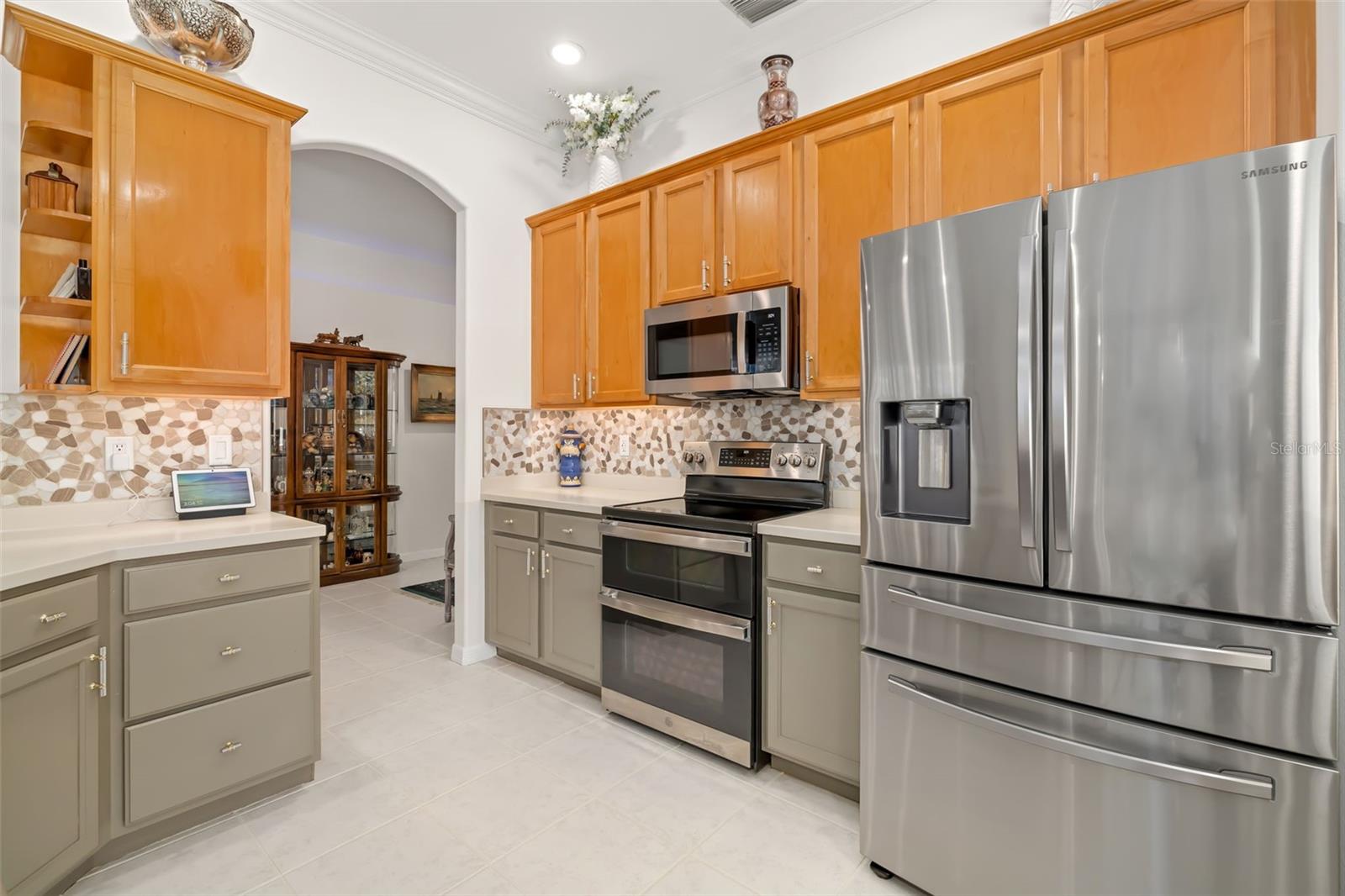 6413 GRAND POINT AVE, BRADENTON, FL, 34201