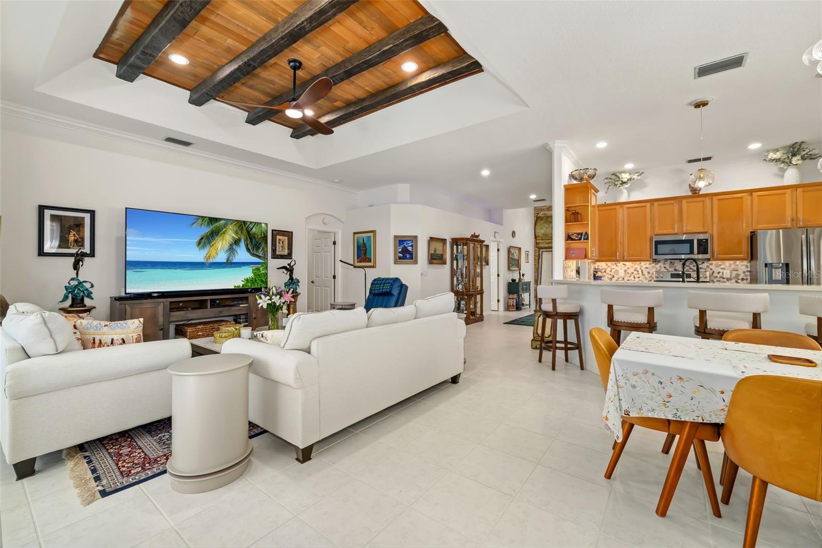 6413 GRAND POINT AVE, BRADENTON, FL, 34201