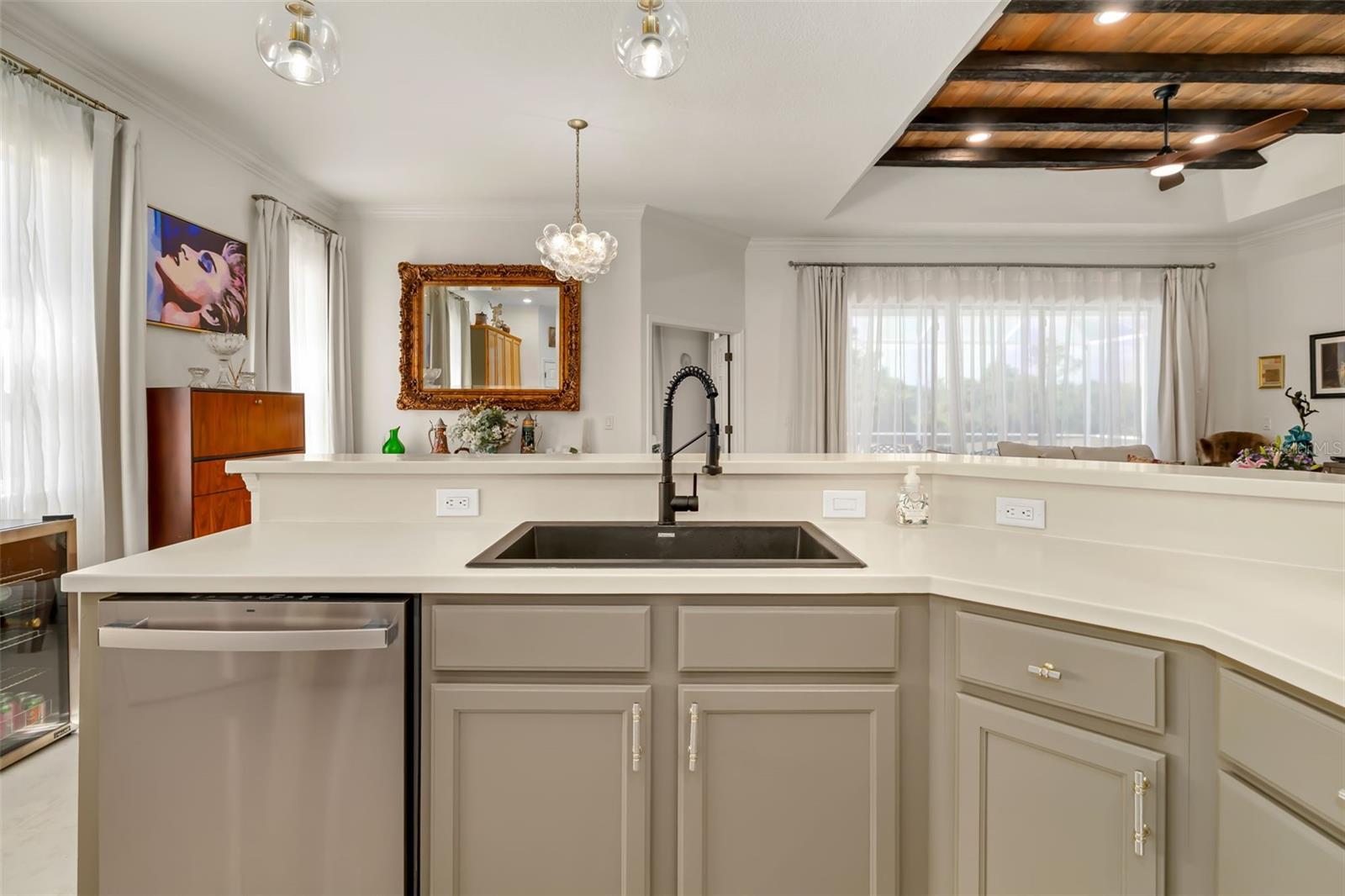 6413 GRAND POINT AVE, BRADENTON, FL, 34201