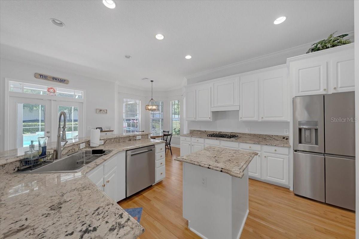 5913 FLATWOODS MANOR CIR, LITHIA, FL, 33547