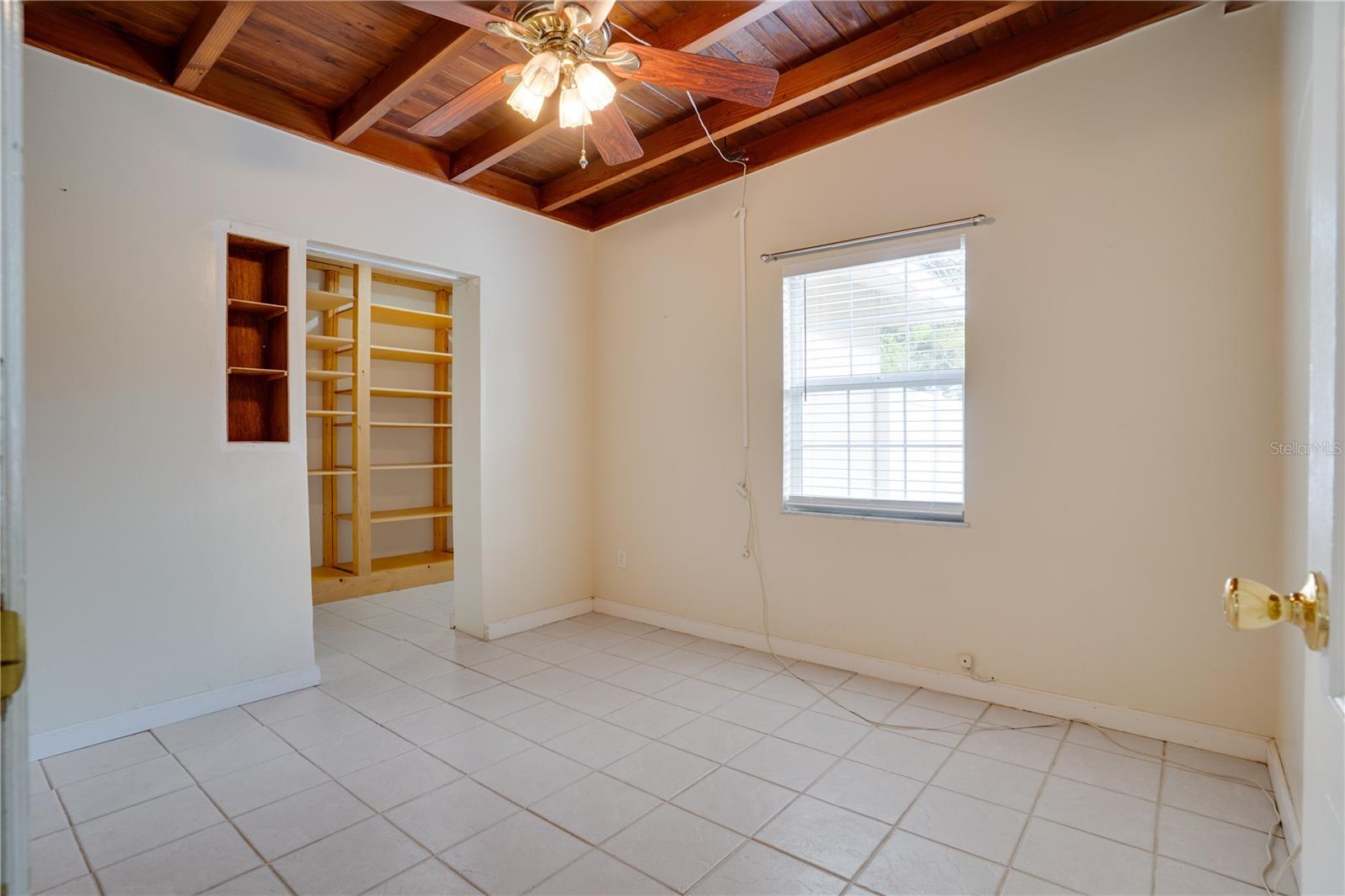 1533 SUFFOLK ST N, ST PETERSBURG, FL, 33710