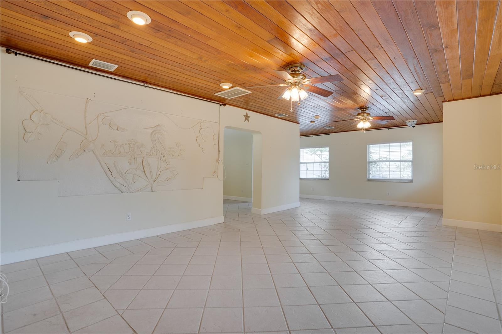 1533 SUFFOLK ST N, ST PETERSBURG, FL, 33710