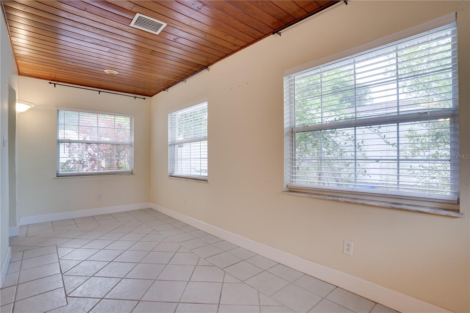 1533 SUFFOLK ST N, ST PETERSBURG, FL, 33710