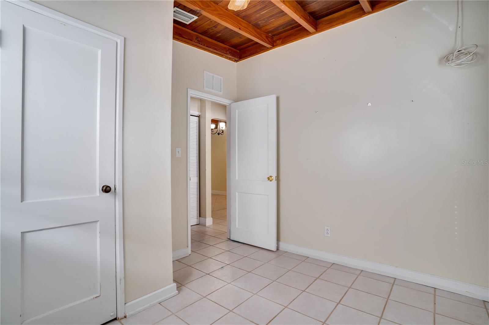 1533 SUFFOLK ST N, ST PETERSBURG, FL, 33710