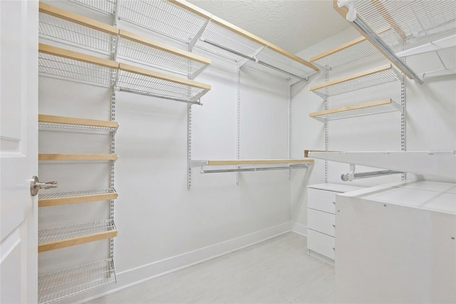 100 S EOLA DR #605, ORLANDO, FL, 32801