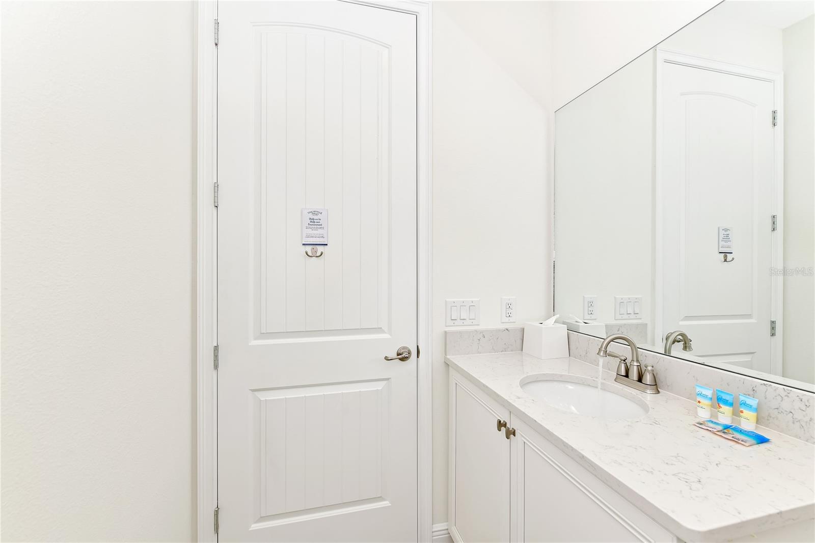 2956 ON THE ROCKS, KISSIMMEE, FL, 34747