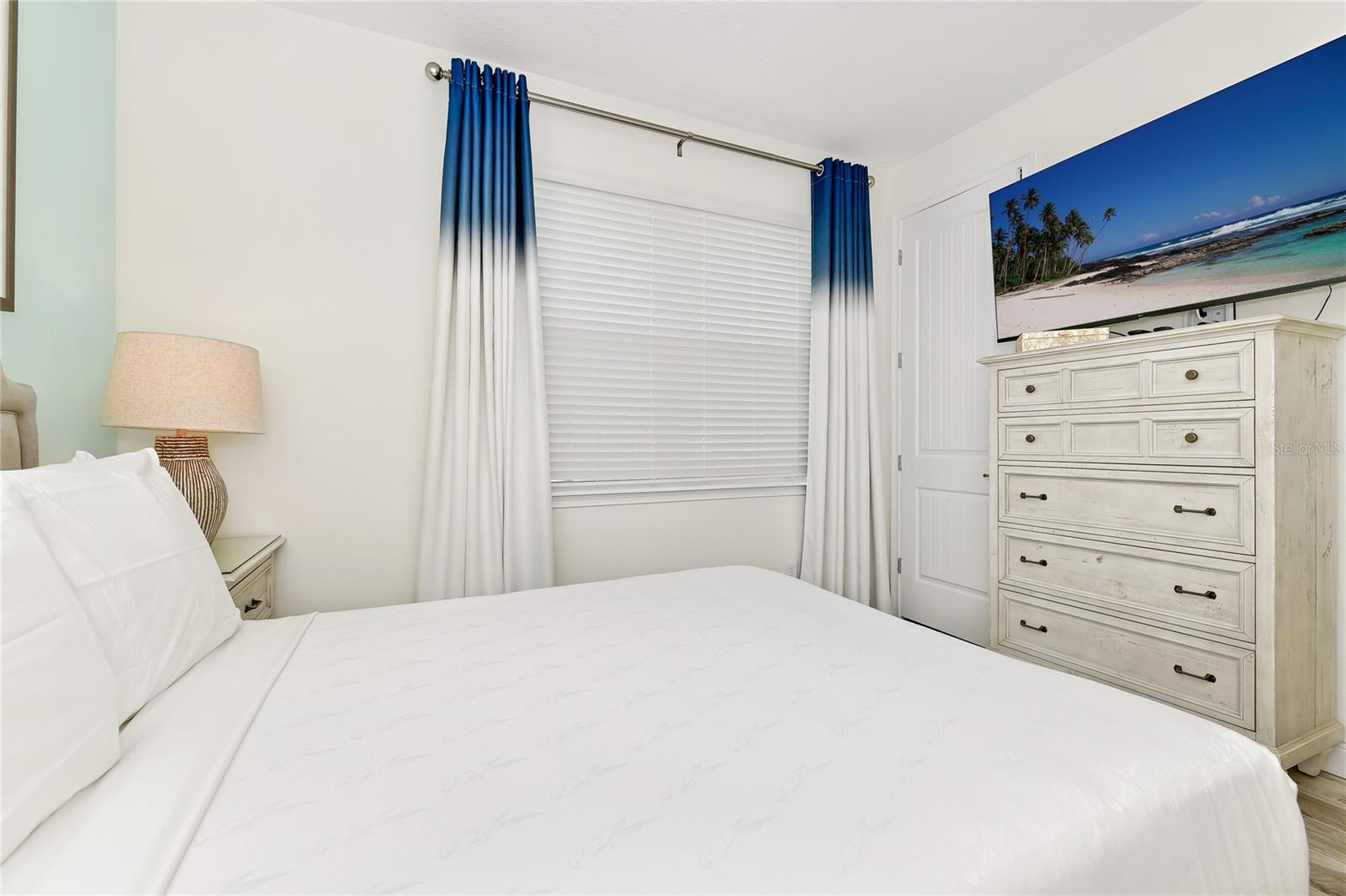 2956 ON THE ROCKS, KISSIMMEE, FL, 34747