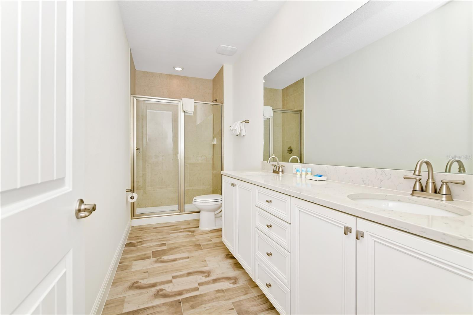2956 ON THE ROCKS, KISSIMMEE, FL, 34747