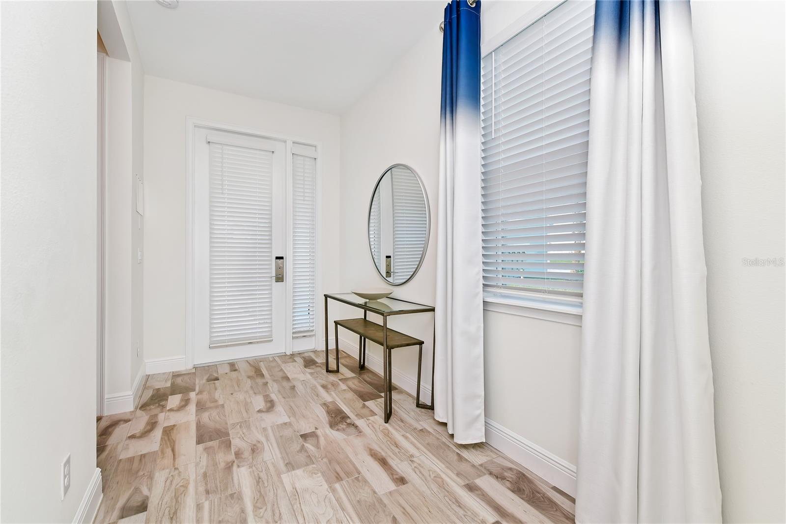 2956 ON THE ROCKS, KISSIMMEE, FL, 34747