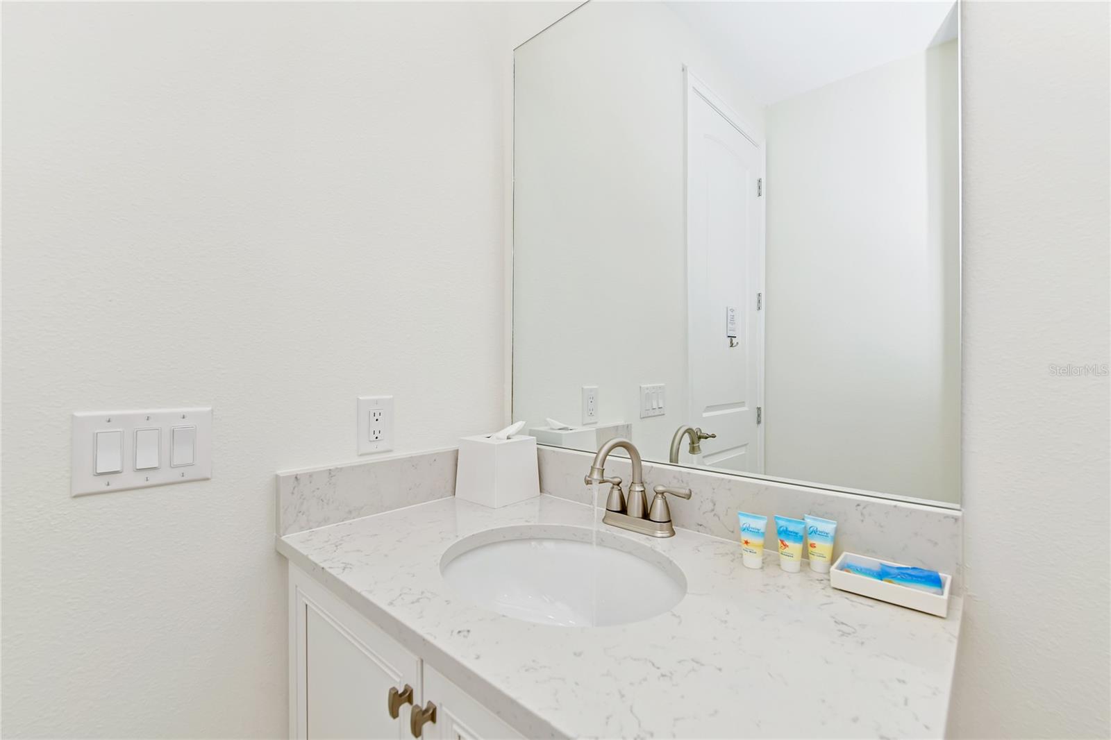 2956 ON THE ROCKS, KISSIMMEE, FL, 34747